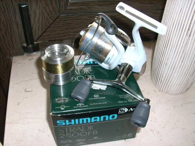2 mal Shimano Stradic 2500 FB